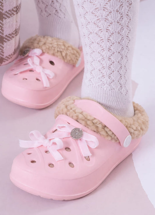 Sandália Clogs Com Pele